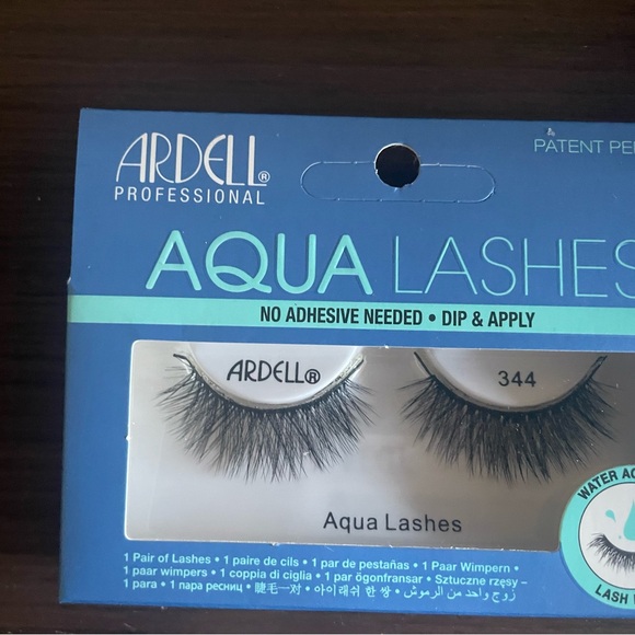 Ardell Water Actuvated Lashes . - Picture 6 of 8